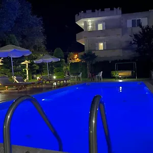 **** Aparthotel Florika Albania